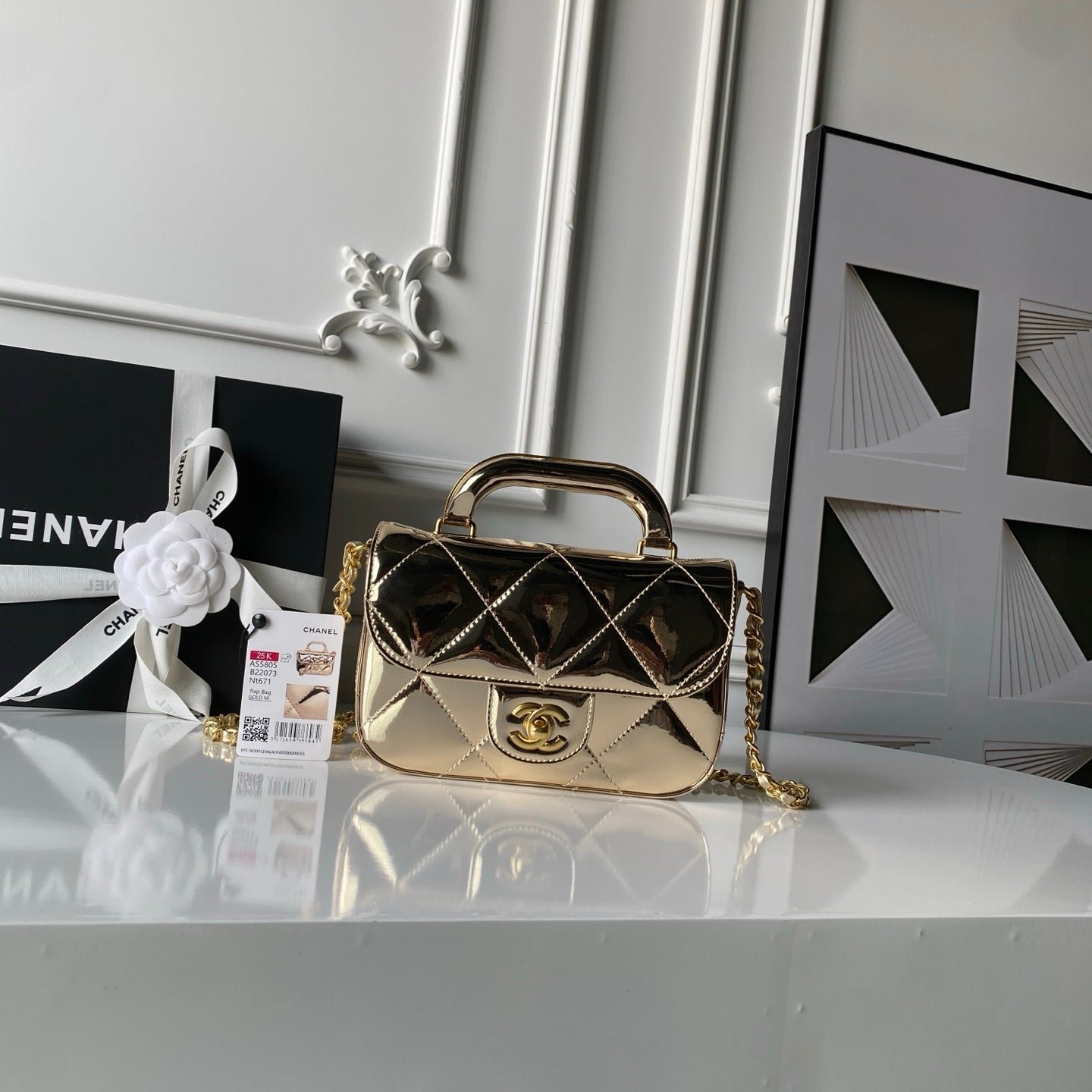 img_70762a6f_20251210_i1765384129317_1002_0_0_jpg CHANEL 25S FLAP BAG 18 IN METALLIC GOLD CALFSKIN - Image 1