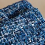 CHANEL 25S FLAP BAG 21 CM IN BLUE SEQUINED TWEED WITH GOLD HARDWARE - Image 12