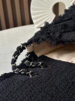 CHANEL 26S FLAP BAG 38 IN BLACK TWEED - Image 15