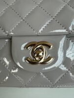 MINI FLAP BAG 20 IN LIGHT GRAY GLOSSY CALFSKIN GOLD HARDWARE - Image 5