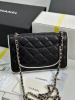QUILTED FLAP BAG WITH WHITE TRIM 19 IN BLACK LAMBSKIN - Image 6