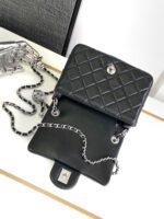 CC SMALL 17 FLAP BAG IN BLACK CALFSKIN - Image 3