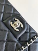 CC SMALL 20 FLAP BAG IN BLACK CALFSKIN - Image 14