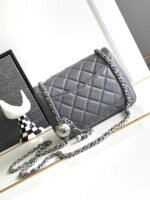 CC SMALL 17 FLAP BAG IN DARK GREY CALFSKIN - Image 11