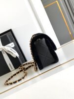 CHANEL 25S FLAP BAG 18 CM IN BLACK WOOL AND LAMBSKIN - Image 4