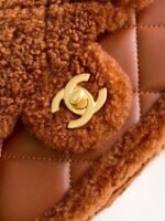 CHANEL 25S FLAP BAG 18 CM IN BROWN WOOL AND LAMBSKIN - Image 2