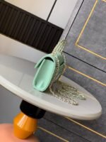 CHANEL 25S KELLY BAG 18 IN LIGHT GREEN CAVIAR LEATHER WITH GOLD HARDWARE - Image 4