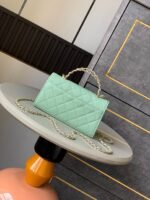 CHANEL 25S KELLY BAG 18 IN LIGHT GREEN CAVIAR LEATHER WITH GOLD HARDWARE - Image 10