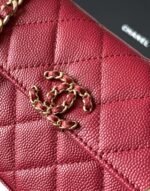CHANEL 25S KELLY BAG 18 IN DARK RED CAVIAR LEATHER WITH GOLD HARDWARE - Image 7