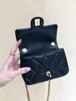 25S CHANEL CROSSBODY HANDBAG 17 IN BLACK LAMBSKIN GOLD HARDWARE - Image 13