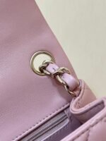 CHANEL 25S FLAP BAG 17 CM IN LIGHT PINK LAMBSKIN WITH GOLD HARDWARE - Image 17