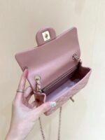 CHANEL 25S FLAP BAG 20 CM IN LIGHT PINK LAMBSKIN WITH GOLD HARDWARE - Image 17