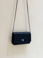 CHANEL 25S MINI FLAP BAG 19 IN BLACK CALFSKIN GOLD HARDWARE - Image 17