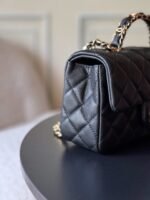 CHANEL 25S FLAP BAG 20 CM IN BLACK CAVIAR LEATHER WITH GOLD HARDWARE - Image 5