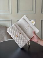 CHANEL 25S CLASSIC FLAP BAG 25 CM IN WHITE LAMBSKIN WITH GOLD HARDWARE - Image 9