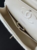 CHANEL 25S CLASSIC FLAP BAG 25 CM IN WHITE LAMBSKIN WITH SILVER HARDWARE - Image 6