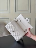 CHANEL 25S CLASSIC FLAP BAG 25 CM IN WHITE LAMBSKIN WITH SILVER HARDWARE - Image 9