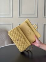 CHANEL 25S CLASSIC FLAP BAG 25 CM IN LIGHT YELLOW LAMBSKIN WITH GOLD HARDWARE - Image 3