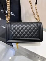 BOY BAG MEDIUM 25 BLACK CAVIAR GOLD HARDWARE - Image 2