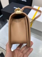 BOY BAG MEDIUM 25 BROWN CAVIAR GOLD HARDWARE - Image 14