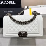 BOY BAG MEDIUM 25 WHITE CAVIAR RUTHENIUM HARDWARE - Image 10