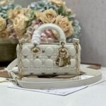 SMALL LADY D-JOY 22 BUTTERFLY STUD WHITE LAMBSKIN - Image 10