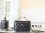CC VANITY CASE 17 BLACK LAMBSKIN SILVER HARDWARE - Image 12