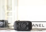 CC VANITY CASE 17 BLACK LAMBSKIN SILVER HARDWARE - Image 15