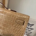 KELLY CUT 31 IN TORTILLA BROWN ALLIGATOR LEATHER WITH SILVER HARDWARE - Image 13