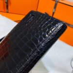 KELLY CUT 31 IN BLACK SHINY ALLIGATOR LEATHER WITH GOLD HARDWARE - Image 12
