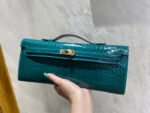 KELLY CUT 31 IN PINE GREEN SHINNY ALLIGATOR LEATHER WITH GOLD HARDWARE - Image 8