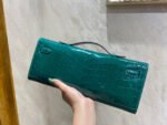 KELLY CUT 31 IN PINE GREEN SHINNY ALLIGATOR LEATHER WITH GOLD HARDWARE - Image 3