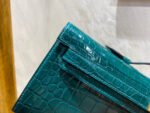 KELLY CUT 31 IN PINE GREEN SHINNY ALLIGATOR LEATHER WITH GOLD HARDWARE - Image 10
