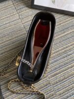 CC MEDIUM 20 HOBO BAG IN BLACK CALFSKIN WITH STRAP - Image 13