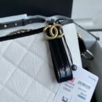 CC GABRIELLE MEDIUM 28 HOBO BAG IN BLACK MIX WHITE CALFSKIN - Image 3