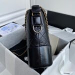 CC GABRIELLE MEDIUM 28 HOBO BAG IN BLACK CALFSKIN - Image 9