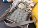 MEDIUM LADY 20 BAG IN GREY CALFSKIN - Image 2