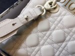 MEDIUM LADY 20 BAG IN WHITE CALFSKIN - Image 4