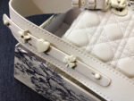MEDIUM LADY 20 BAG IN WHITE CALFSKIN - Image 15