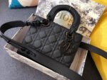 MEDIUM LADY 20 BAG IN BLACK CALFSKIN - Image 11
