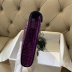 KELLY CUT 31 IN VIOLET PURPLE ALLIGATOR LEATHER WITH GOLD HARDWARE - Image 5
