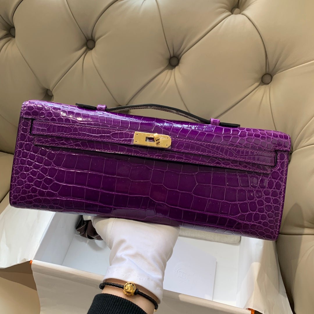 20210303_i1614759638_563_0_jpg KELLY CUT 31 IN VIOLET PURPLE ALLIGATOR LEATHER WITH GOLD HARDWARE - Image 1