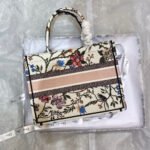 MEDIUM BOOK TOTE BAG 36 IN BEIGE COTTON WITH MULTICOLOR EMBROIDERY - Image 16