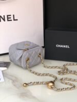 CC MINI 11 VANITY CHAIN IN LIGHT GREY CALFSKIN GOLD HARDWARE - Image 5