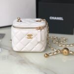 CC MINI 11 VANITY CHAIN IN WHITE CALFSKIN GOLD HARDWARE - Image 10