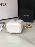 CC MINI 11 VANITY CHAIN IN WHITE CALFSKIN GOLD HARDWARE - Image 15