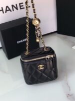 CC MINI 11 VANITY CHAIN IN BLACK CALFSKIN GOLD HARDWARE - Image 3
