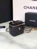 CC MINI 11 VANITY CHAIN IN BLACK CALFSKIN GOLD HARDWARE - Image 11