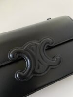 20 CHAIN EMBOSSED ARMPIT BAG FULL BLACK CALFSKIN - Image 5