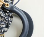 LADY 24 BASKET BAG IN BLACK OBLIQUE JACQUARD MIX BEIGE WICKER - Image 18